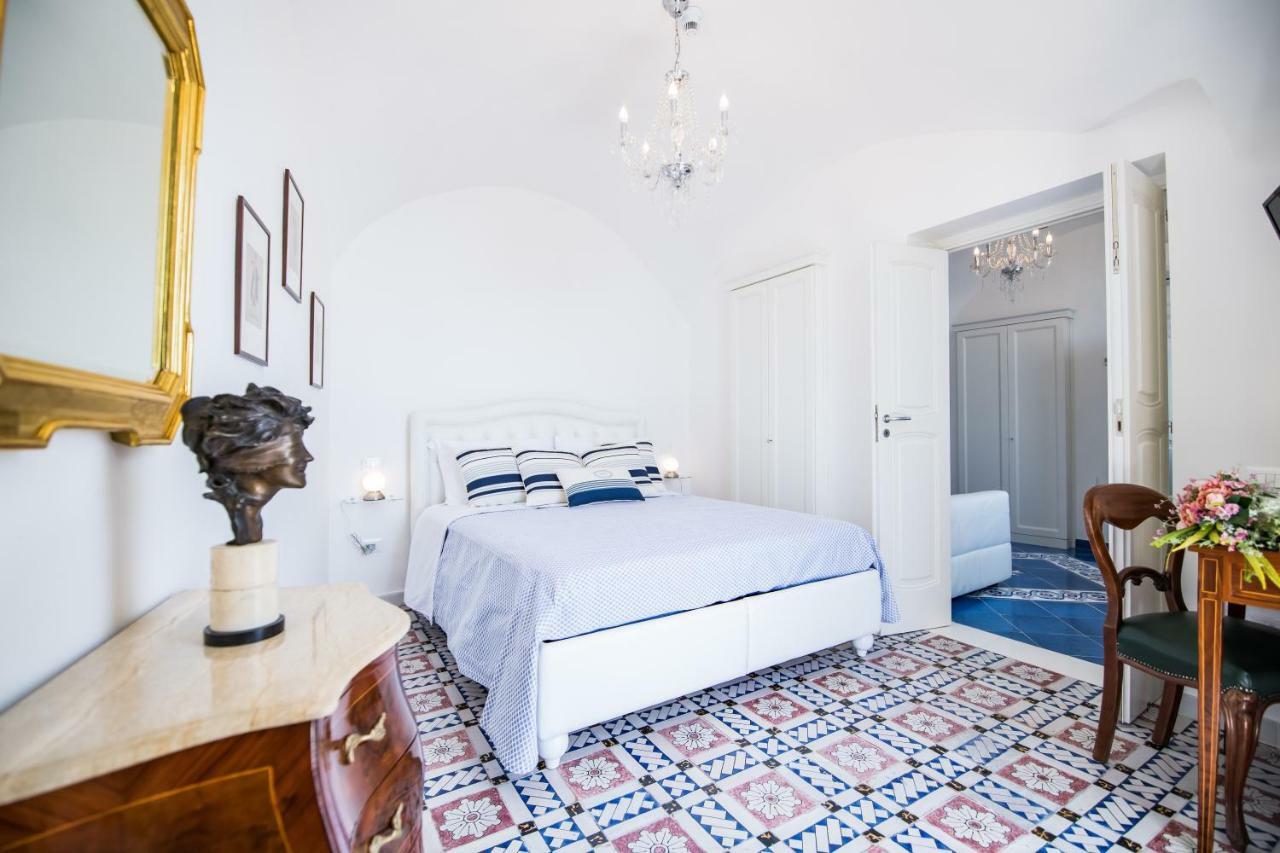 Suite Picasso Amalfi Eksteriør billede