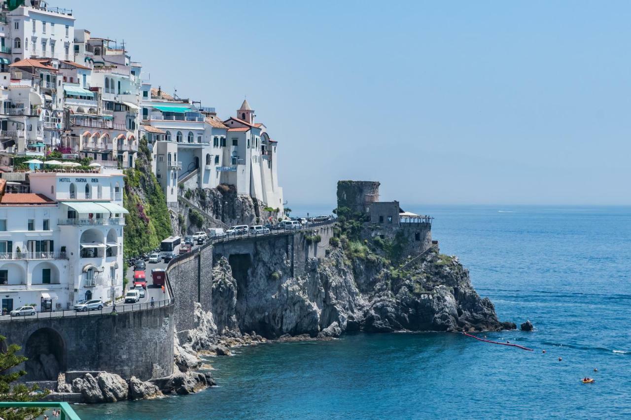 Suite Picasso Amalfi Eksteriør billede
