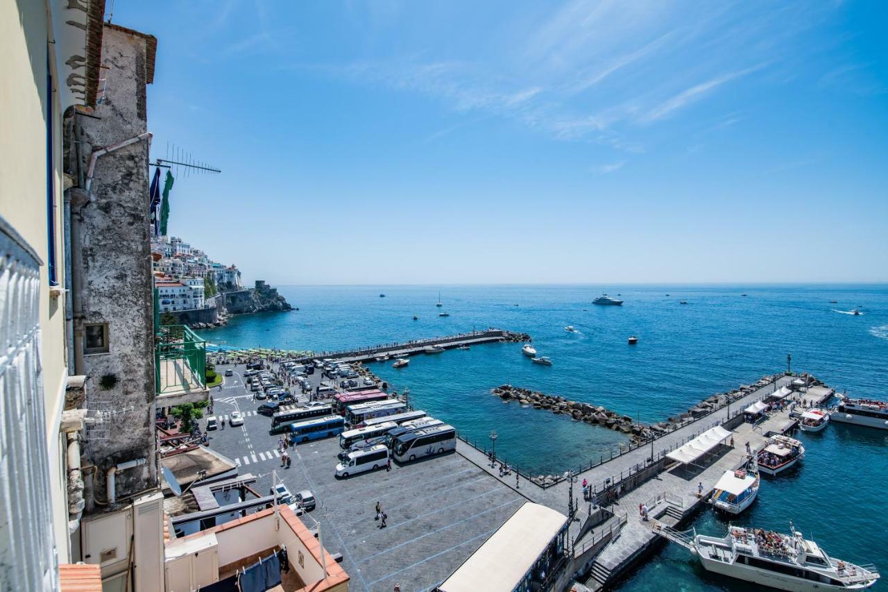 Suite Picasso Amalfi Eksteriør billede