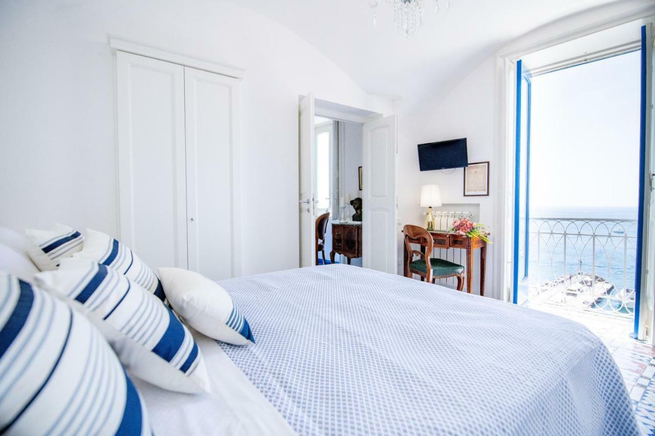 Suite Picasso Amalfi Eksteriør billede